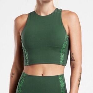 Athleta Conscious Crop Serene Green Camo - Size Med
